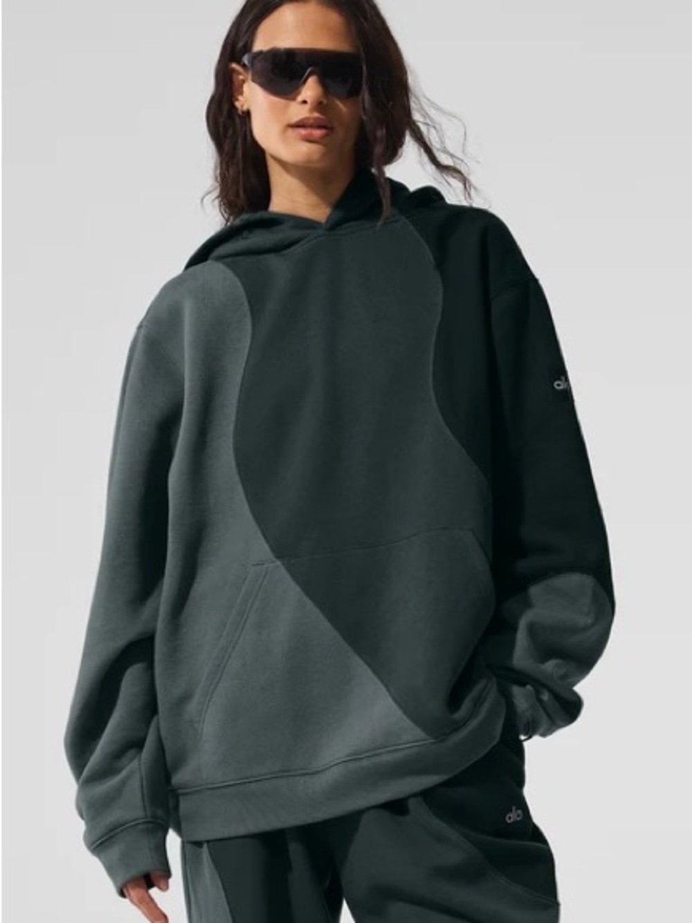 Alo Yoga Make Waves Hoodie Size Medium - Green Charcoal Tonal